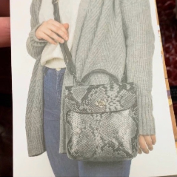 Patricia Nash Davoli Convertible Backpack - Picture 15 of 15